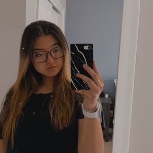 Meet your Posher, Emma